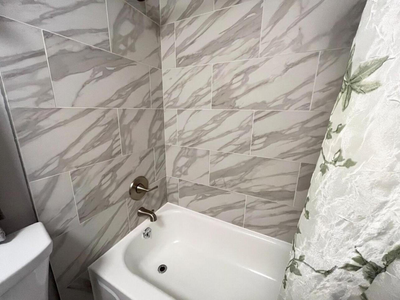Local Modern Getaway - Ground Floor Apartment Cleveland Exterior foto